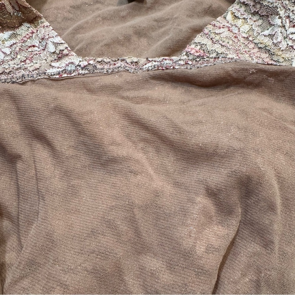 INC International Concepts floral V-Neck blouse, cream silver gold, stretchy, L. - Picture 12 of 12